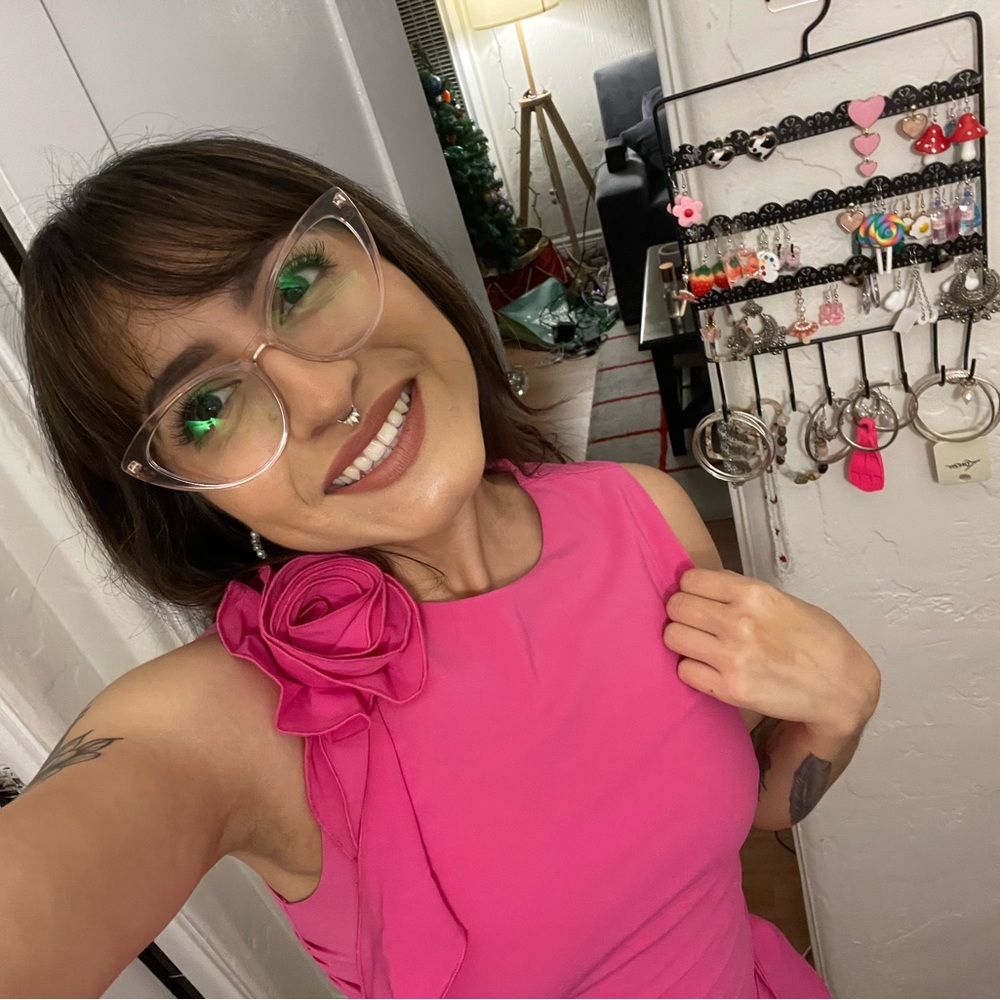 Meet your Posher, Nicole